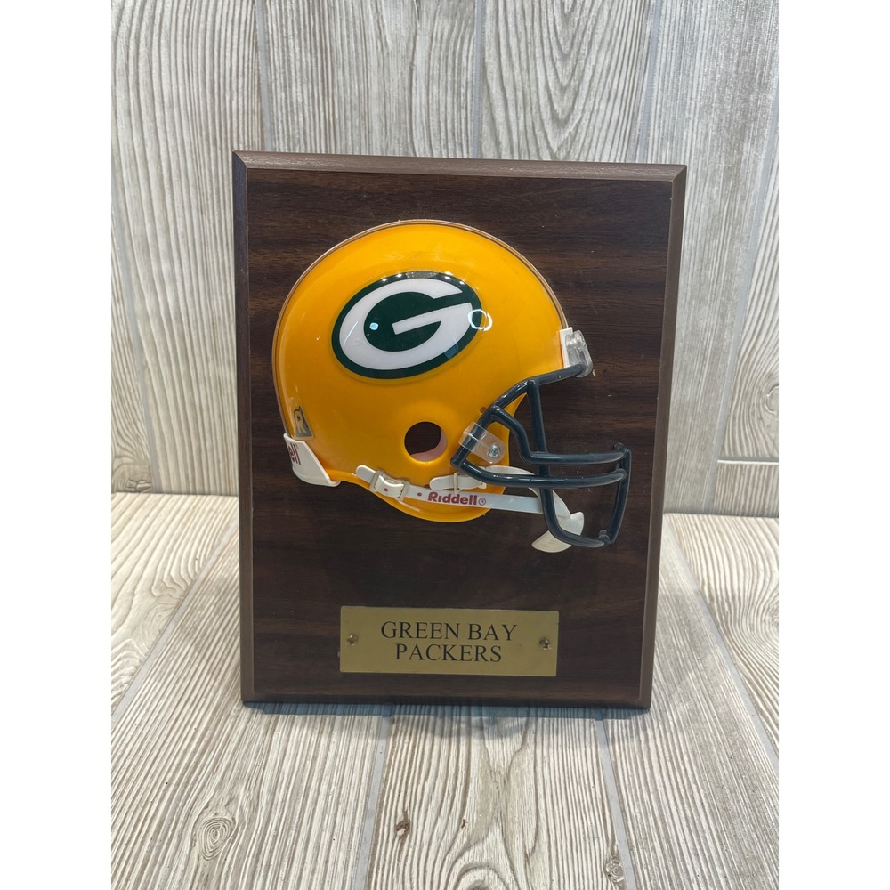 Green Bay Packers Riddell Mini Helmet Wood Plaque Display Sports Memorabilia